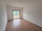 Apartamento T3 - Oliveira de Azemeis, Oliveira de Azemis, Aveiro - Miniatura: 5/9