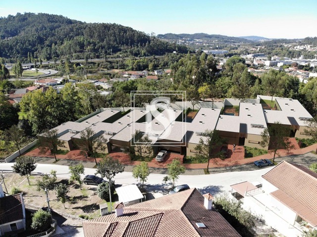 Moradia T4 - Celeiros, Braga, Braga - Imagem grande