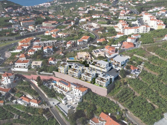 Moradia T3 - Cmara de Lobos, Cmara de Lobos, Ilha da Madeira - Imagem grande