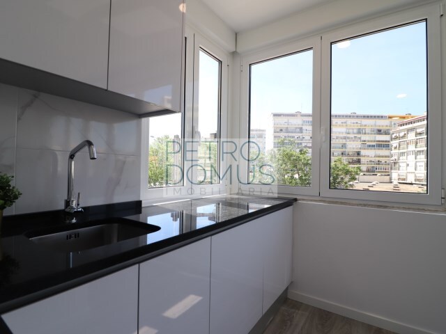 Apartamento T3 - Carnide, Lisboa, Lisboa - Imagem grande