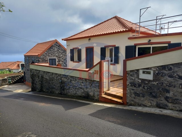 Moradia T5 - Porto Moniz, Porto Moniz, Ilha da Madeira - Imagem grande