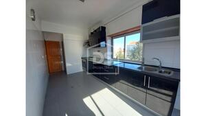 Apartamento T2 - Laranjeiro, Almada, Setbal - Miniatura: 15/24