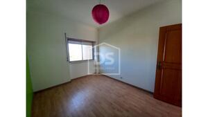 Apartamento T2 - Laranjeiro, Almada, Setbal - Miniatura: 17/24