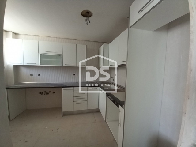 Apartamento T4 - Afonsoeiro, Montijo, Setbal - Imagem grande