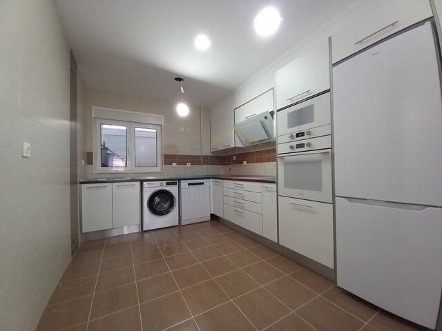 Apartamento T3 - Castanheira do Ribatejo, Vila Franca de Xira, Lisboa - Imagem grande