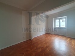 Apartamento T3 - Penha de Frana, Lisboa, Lisboa