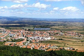 Moradia T5 - Escalho, Figueira de Castelo Rodrigo, Guarda - Miniatura: 5/9