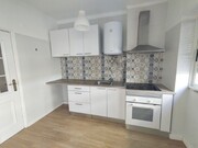 Apartamento T3 - Laranjeiro, Almada, Setbal - Miniatura: 2/9