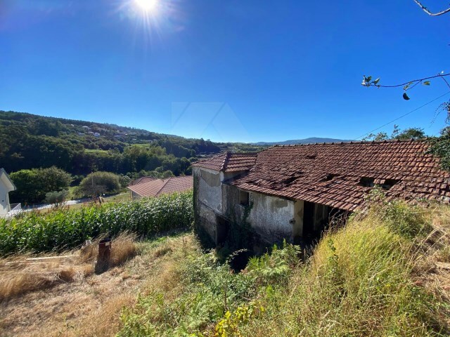 Ruina - Padornelo, Paredes de Coura, Viana do Castelo - Imagem grande