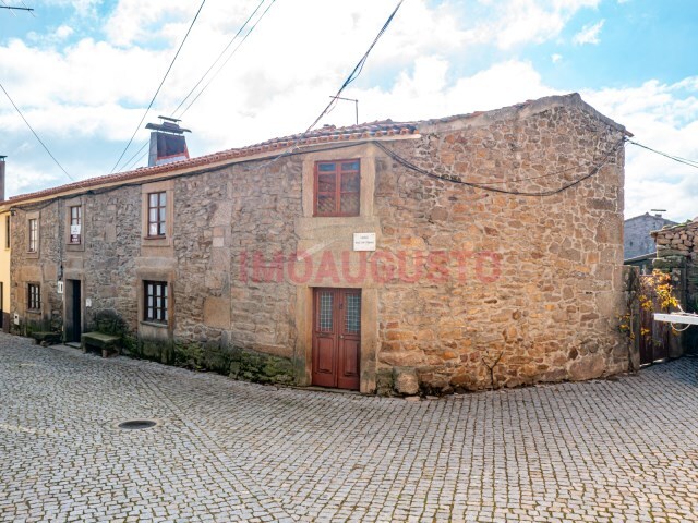 Moradia T5 - Escalho, Figueira de Castelo Rodrigo, Guarda - Imagem grande