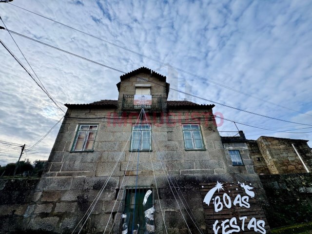 Moradia T6 - Vila Nova de Tazem, Gouveia, Guarda - Imagem grande