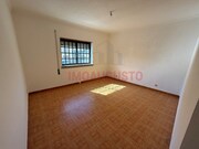 Apartamento T2 - Lajeosa do Mondego, Celorico da Beira, Guarda - Miniatura: 3/9