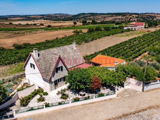 Moradia T5 - Vermiosa, Figueira de Castelo Rodrigo, Guarda - Imagem grande