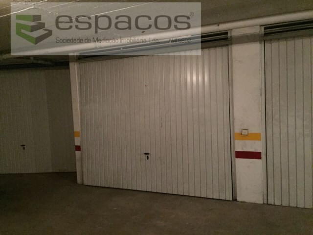 Garagem - Castelo Branco, Castelo Branco, Castelo Branco - Imagem grande