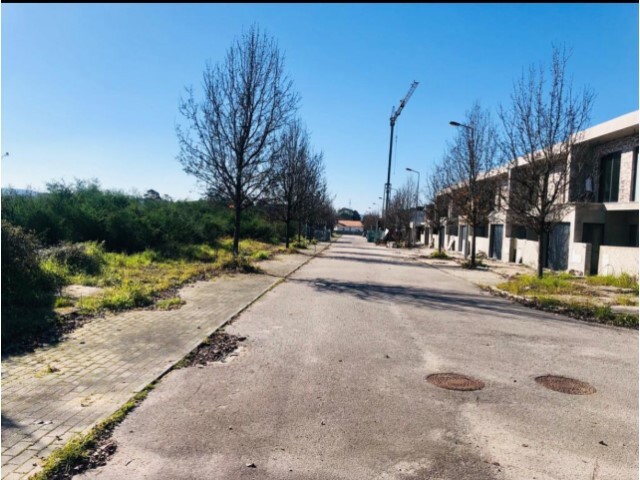 Terreno Urbano - Avidos, Vila Nova de Famalico, Braga - Imagem grande