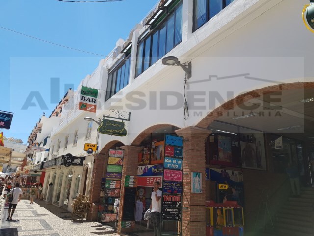 Comrcio - Olhos de gua, Albufeira, Faro (Algarve) - Imagem grande