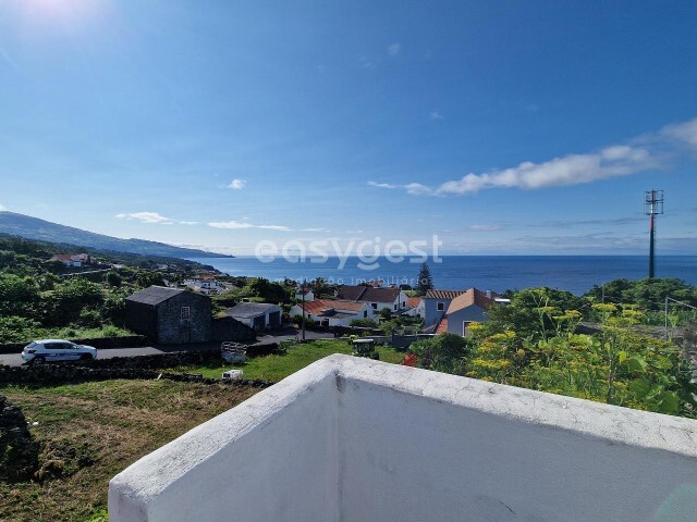 Moradia T4 - So Joo, Lajes do Pico, Ilha do Pico - Imagem grande