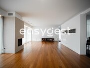 Apartamento T6 - S Nova, Coimbra, Coimbra - Miniatura: 1/9