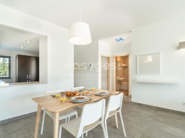 Apartamento T2 - Mexilhoeira Grande, Portimo, Faro (Algarve) - Imagem grande