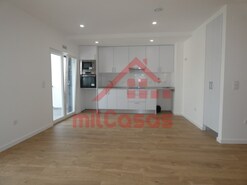 Apartamento T2 - Miragaia, Lourinh, Lisboa