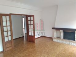 Apartamento T3 - Santa Clara, Coimbra, Coimbra