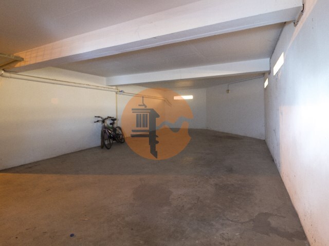 Garagem - Vila Real St Antonio, Vila Real de Santo Antnio, Faro (Algarve) - Imagem grande