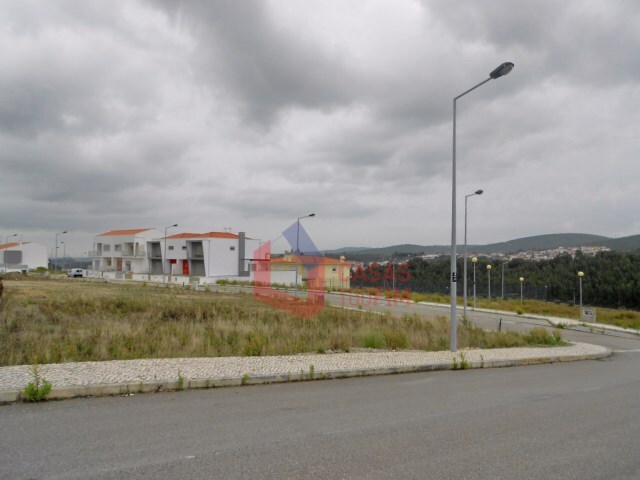 Terreno Urbano - Porto de Ms, Porto de Ms, Leiria - Imagem grande